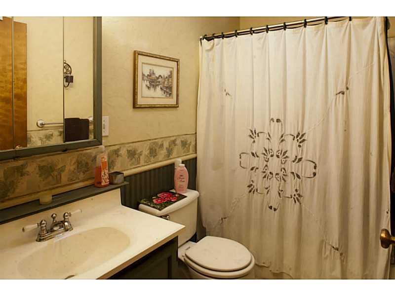 38 Hopkins Road Hampden, ME 04444 - Photo 21 of 33 Bathroom. Common full bathroom off...