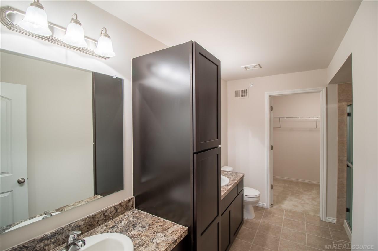 45732 South Stonewood Road Canton, MI 48187 - Photo 9 of 16 31309281-8.JPG