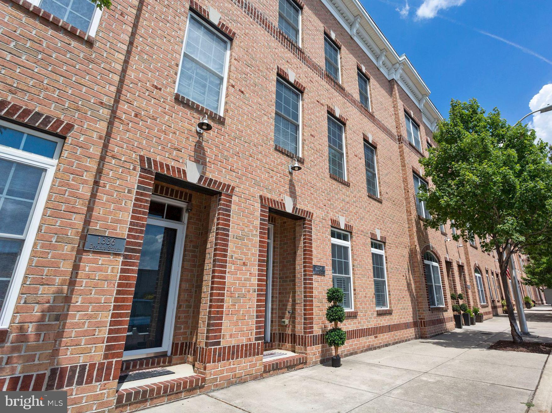 1334 Decatur Street Baltimore, MD 21230 - Photo 3 of 83 Part of the small Townes of Locust Point HOA