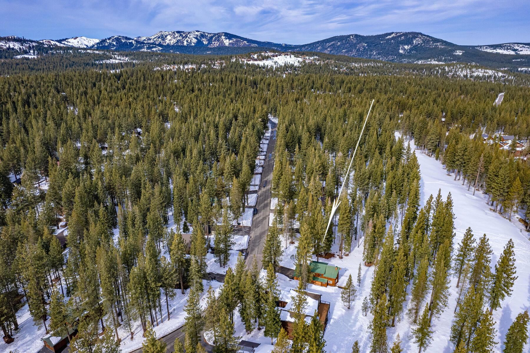 13742 Ski View Loop Truckee, CA 96161 - Photo 16 of 18