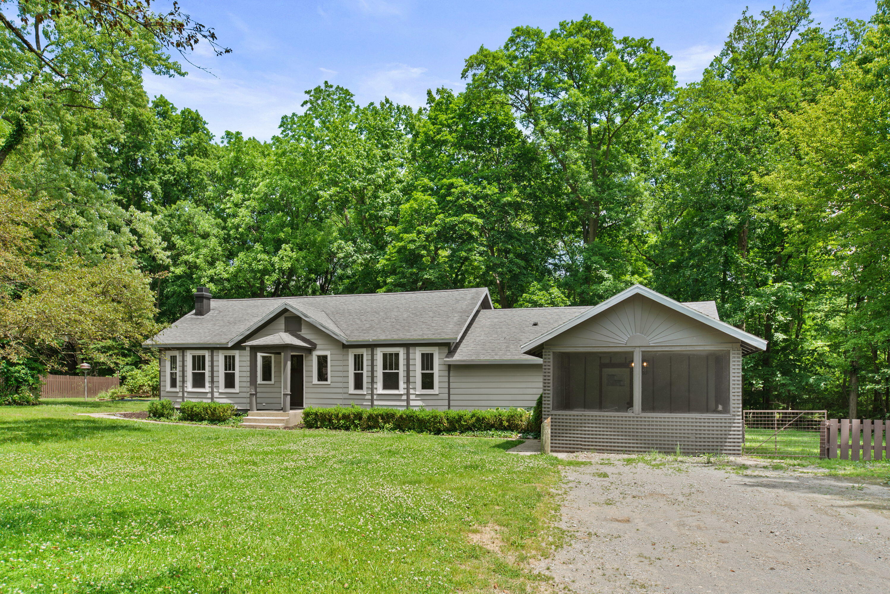 12241 Flynn Road Sawyer, MI 49125 - Photo 2 of 25 2_DavidYeeDDP_0968