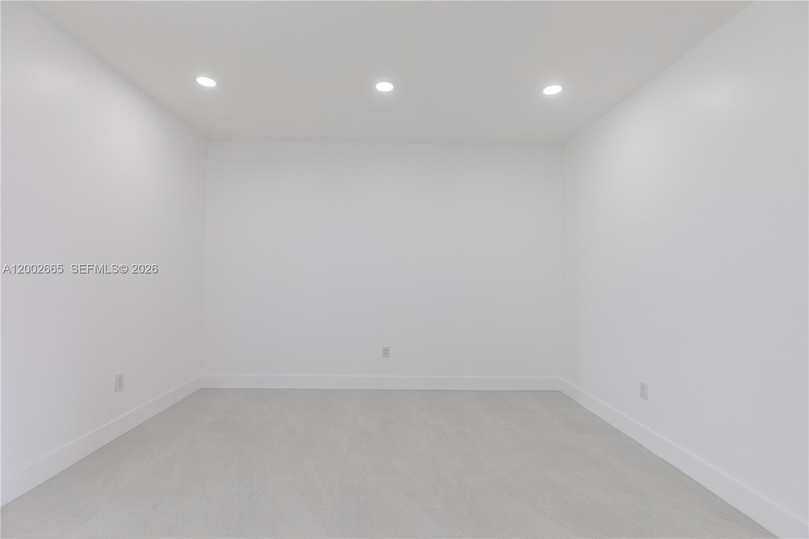 5550 Southwest 4th Street Miami, FL 33134 - Photo 14 of 30