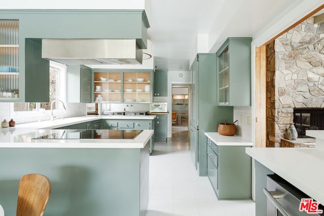 $1,950,000 | 4110 Pine Avenue, Long Beach, CA 90807