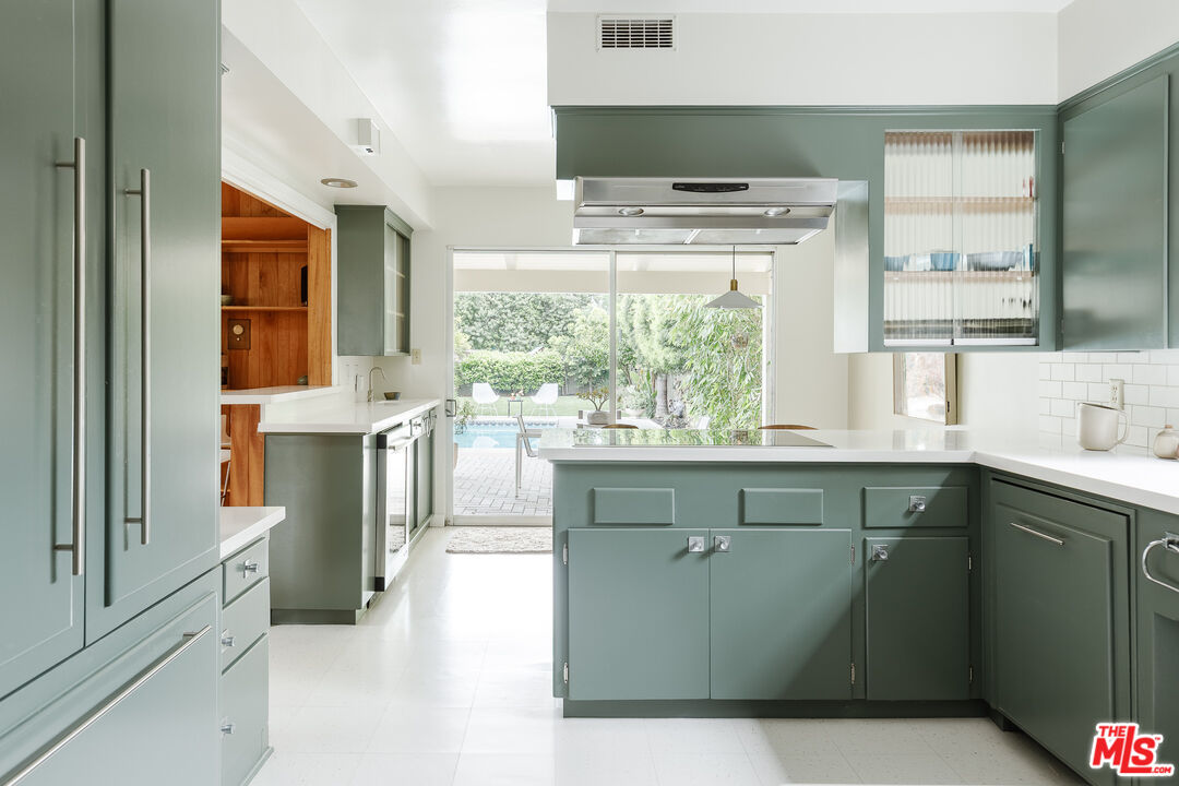 4110 Pine Avenue Long Beach, CA 90807 - Photo 18 of 42