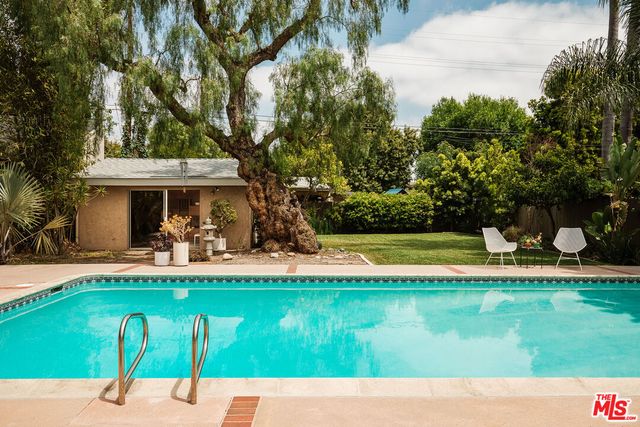 $1,950,000 | 4110 Pine Avenue, Long Beach, CA 90807