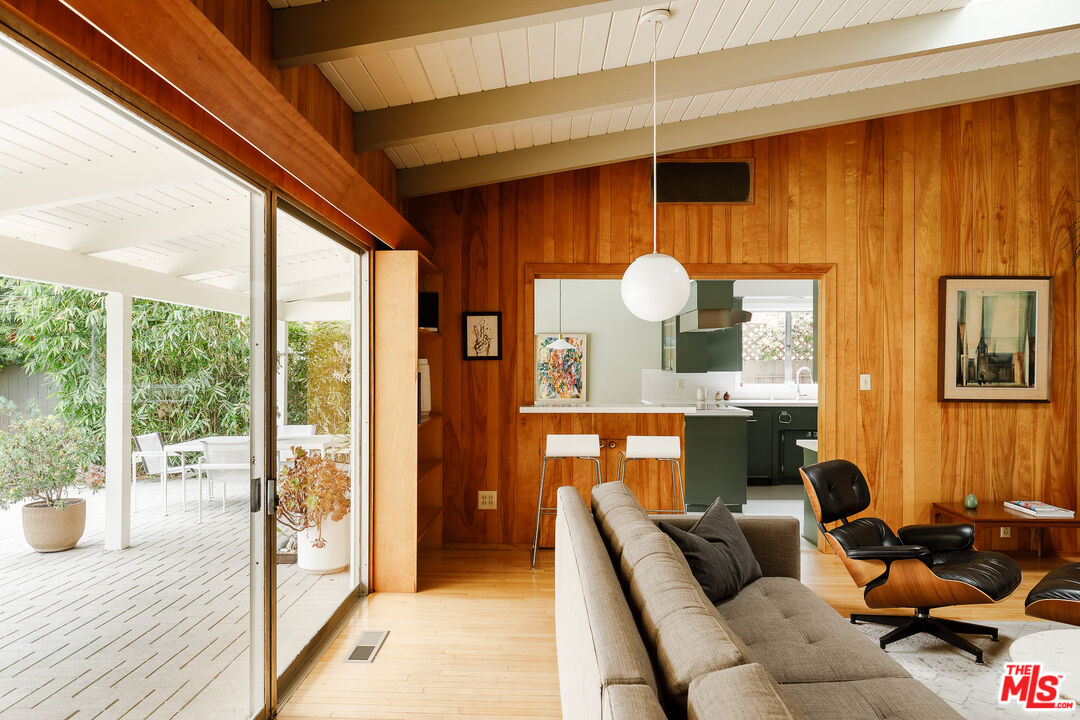 4110 Pine Avenue Long Beach, CA 90807 - Photo 7 of 42