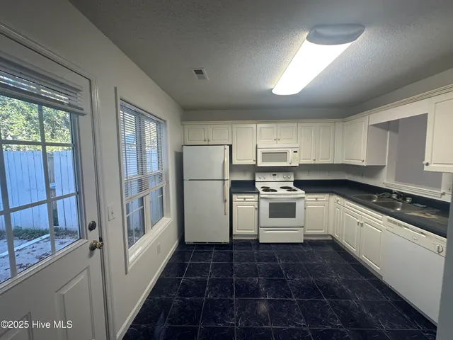 $1,395 | 4910 Bridger Road, Unit 15, Shallotte, NC 28470