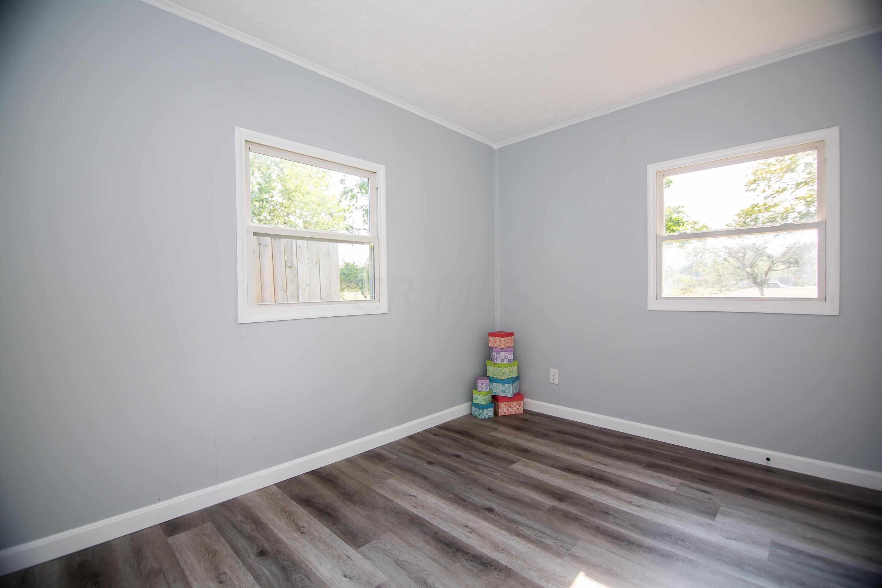 470 South Hampton Road Columbus, OH 43213 - Photo 15 of 28