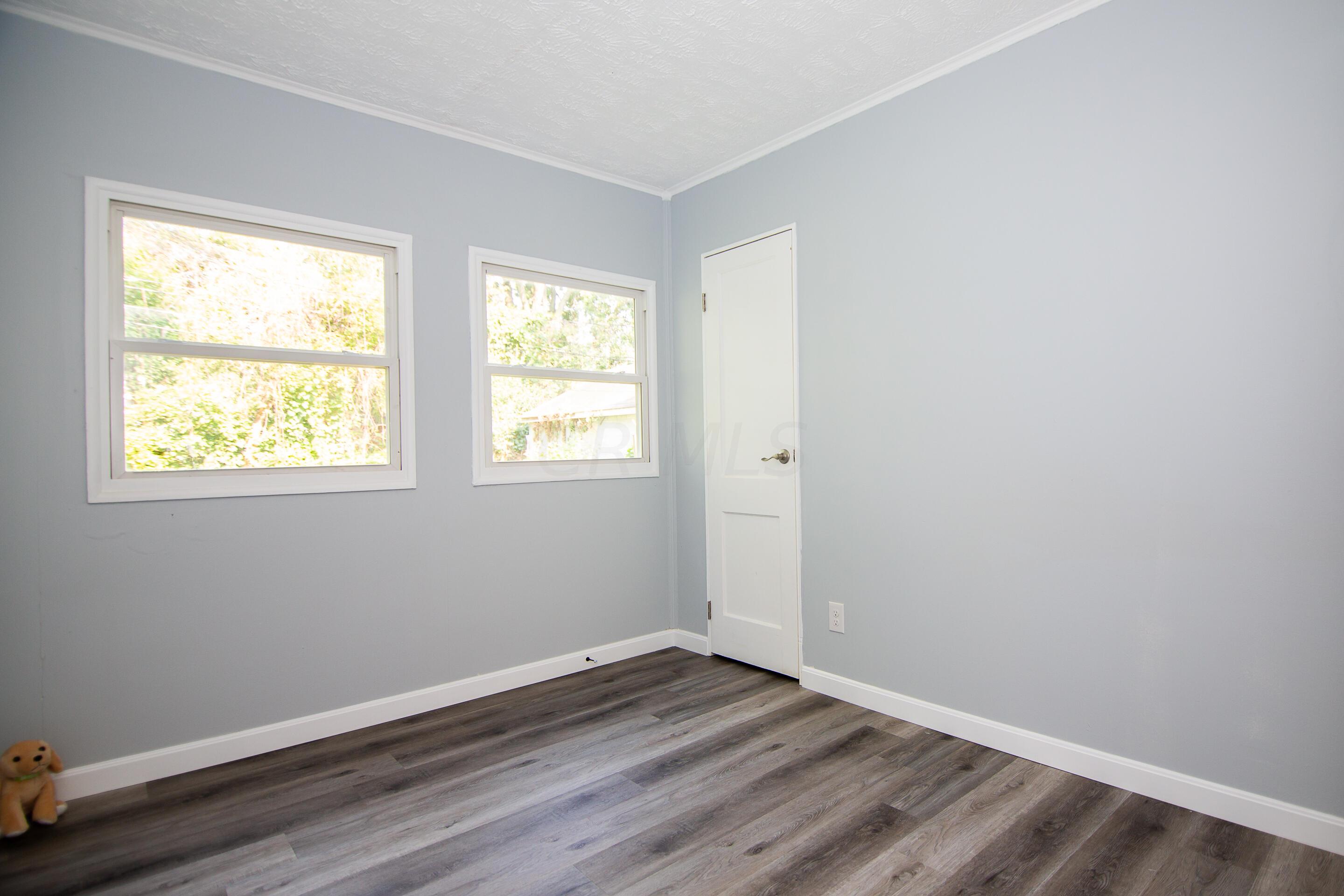 470 South Hampton Road Columbus, OH 43213 - Photo 17 of 28
