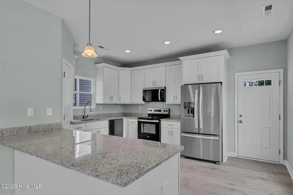 $274,000 | 423 Elcinoca Drive, Elizabeth City, NC 27909