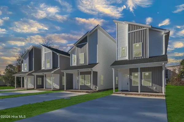 $274,000 | 423 Elcinoca Drive, Elizabeth City, NC 27909