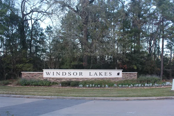 $2,400 | 111 West Kentwick Place, Conroe, TX 77384