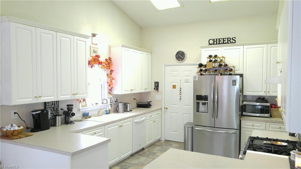 369 Madison Road Mocksville, NC 27028 - Photo 12 of 20 Gallery Image 12