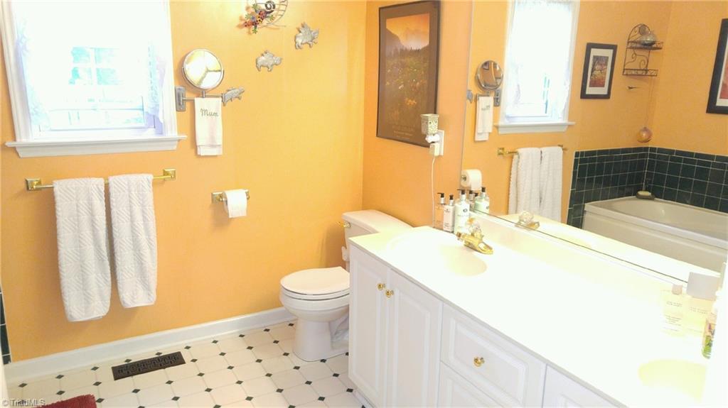 369 Madison Road Mocksville, NC 27028 - Photo 15 of 20 Gallery Image 15