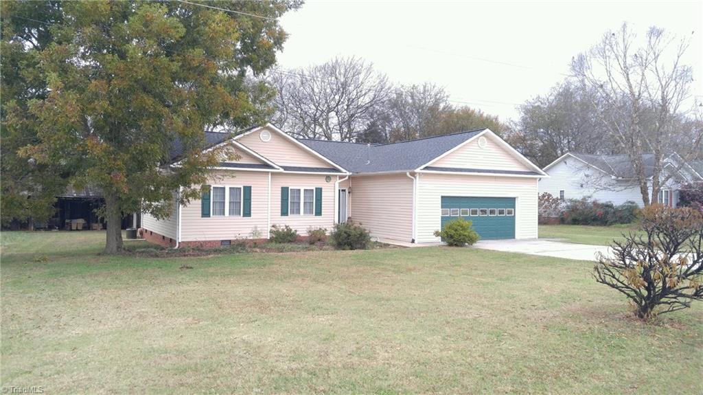 369 Madison Road Mocksville, NC 27028 - Photo 3 of 20 Gallery Image 3