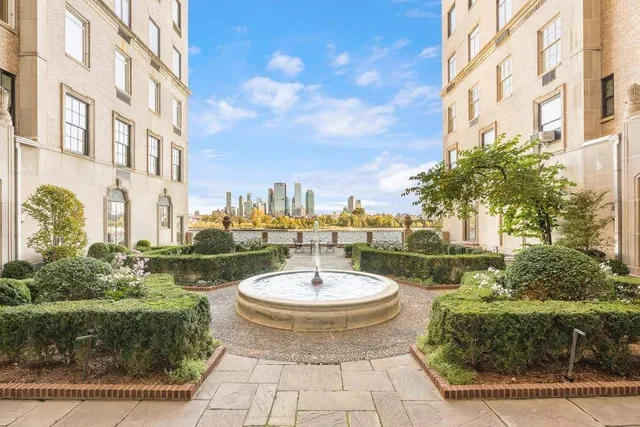 $5,250,000 | 435 East 52nd Street, Unit 3A | Midtown East