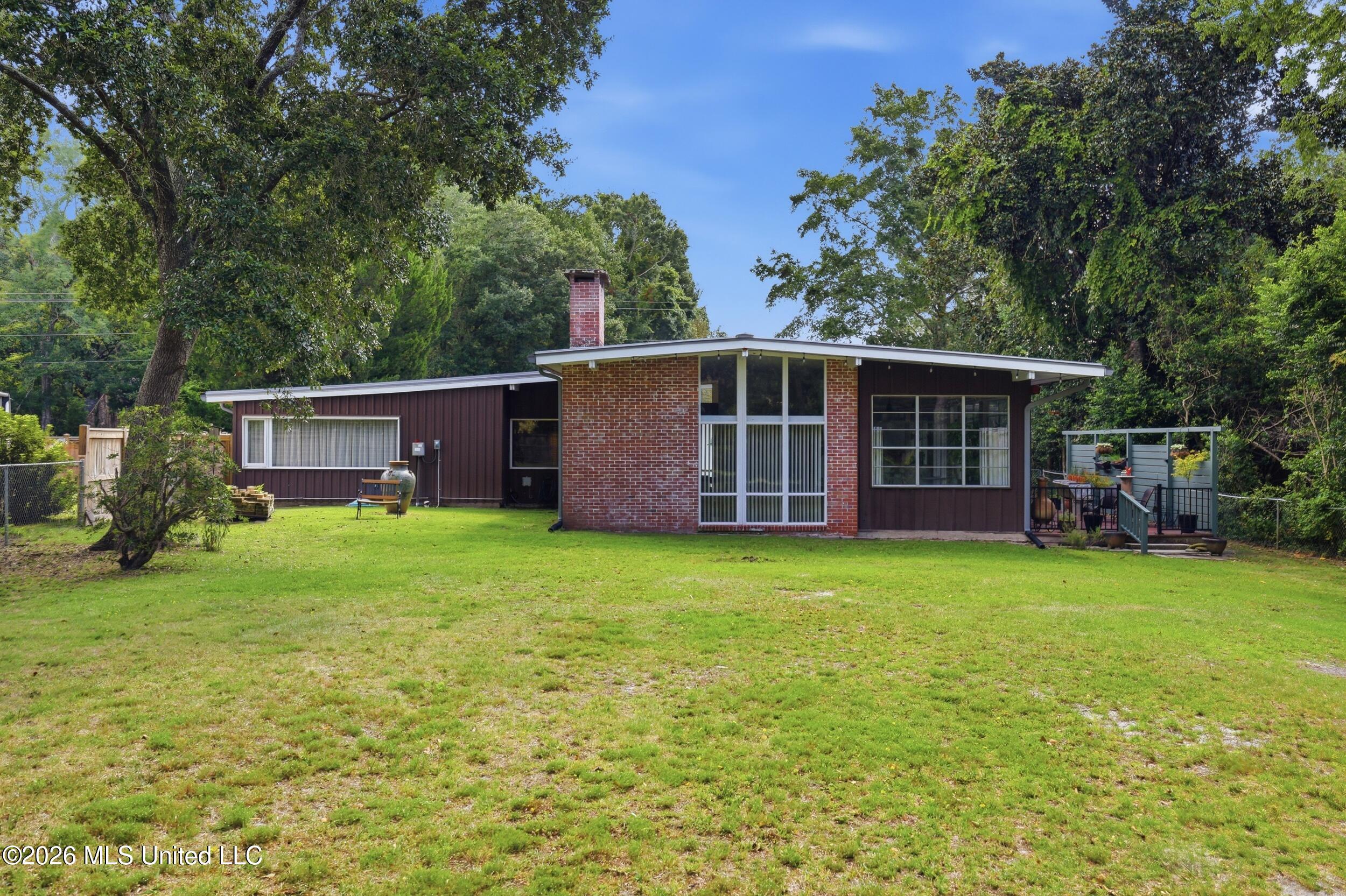 6109 Ridge Road Ocean Springs, MS 39564 - Photo 37 of 39 63_r6__9212