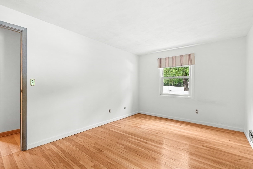 155 Turnpike Road Chelmsford, MA 01824 - Photo 20 of 35