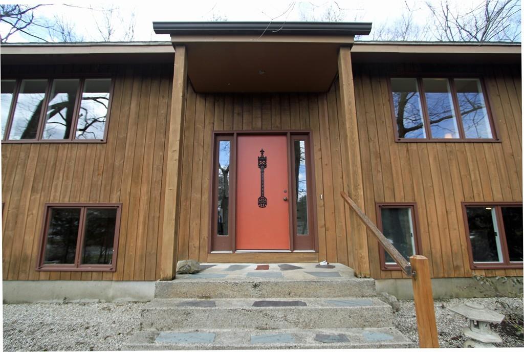 11 Woodpark Circle Lexington, MA 02421 - Photo 2 of 21