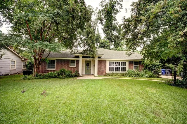 $265,000 | 215 Whitfield Drive, Natchitoches, LA 71457