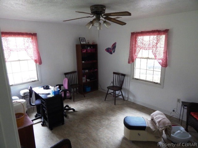 17635 Richmond Road Callao, VA 22435 - Photo 11 of 15 Salon