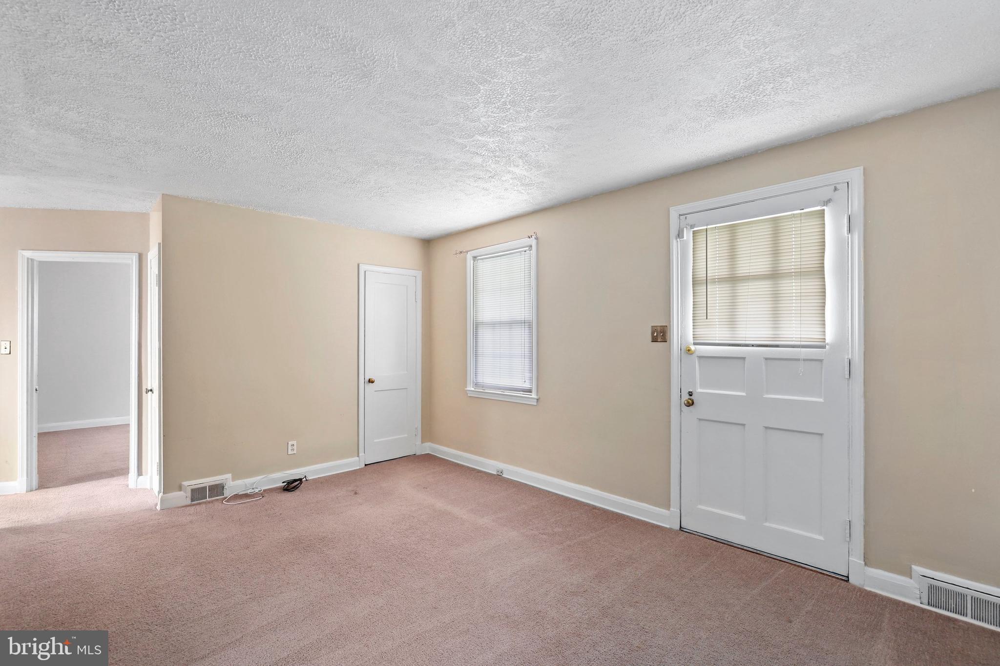 7103 Liberty Road Baltimore, MD 21207 - Photo 15 of 35