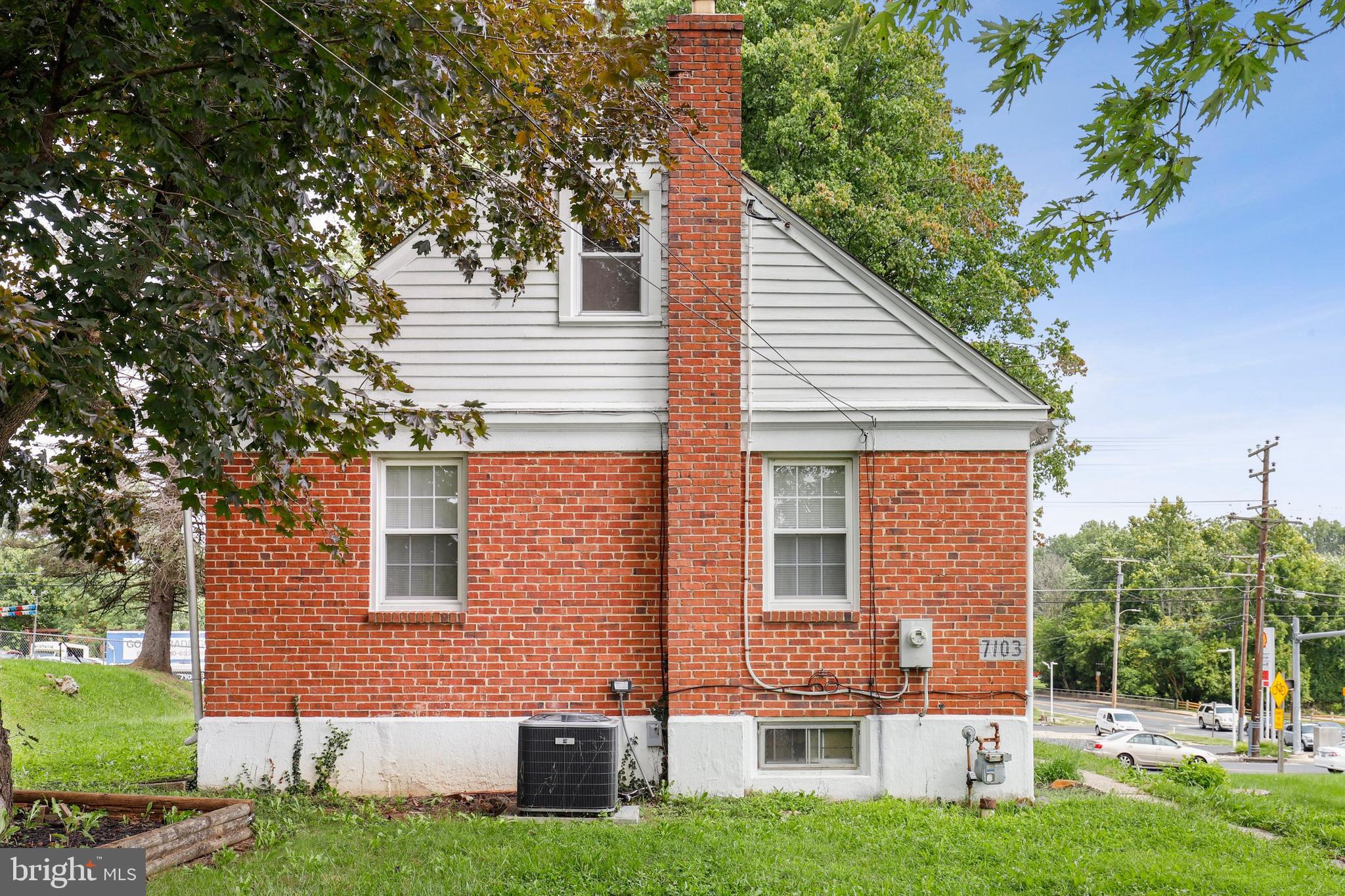 7103 Liberty Road Baltimore, MD 21207 - Photo 3 of 35