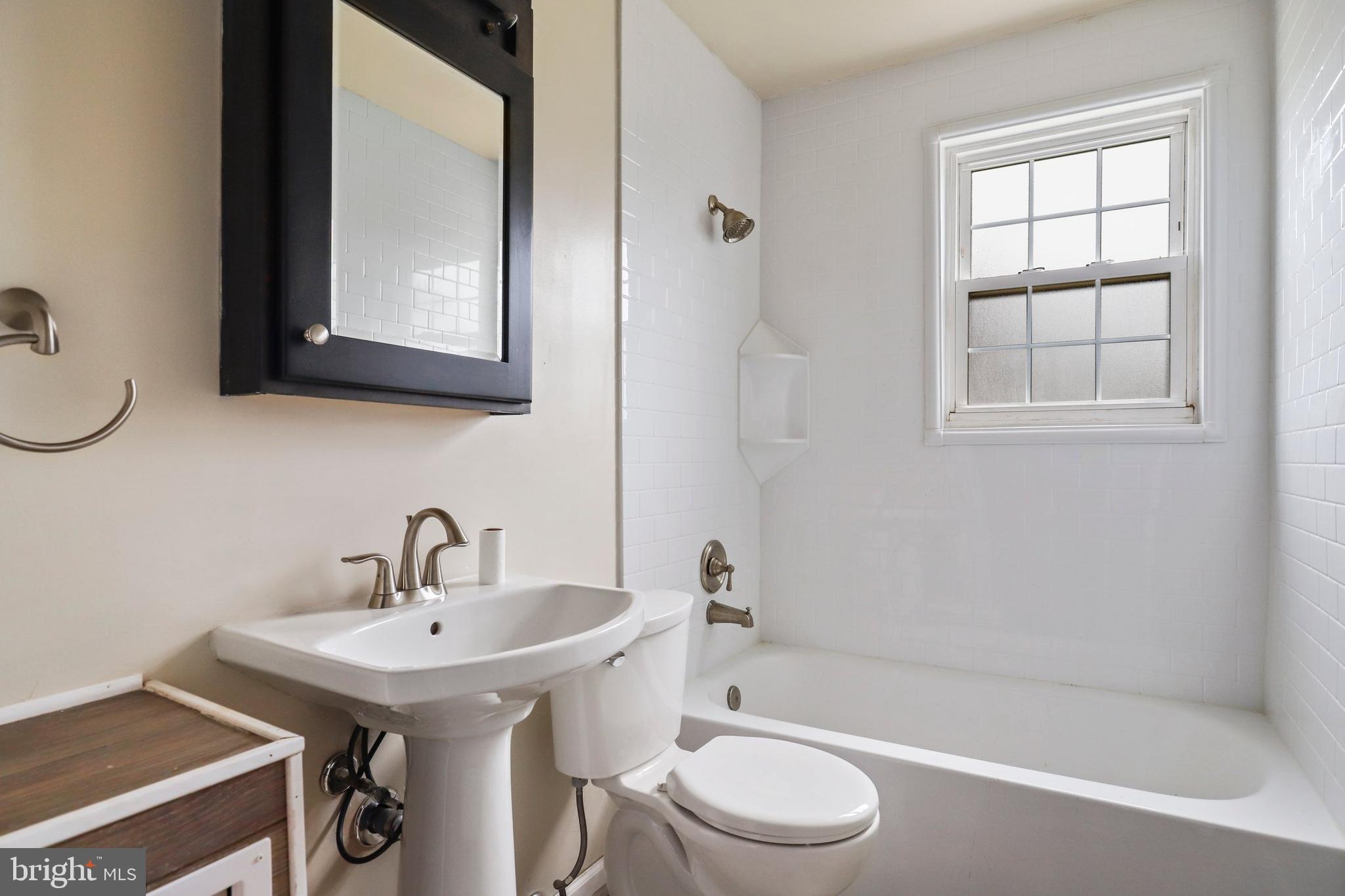 7103 Liberty Road Baltimore, MD 21207 - Photo 23 of 35