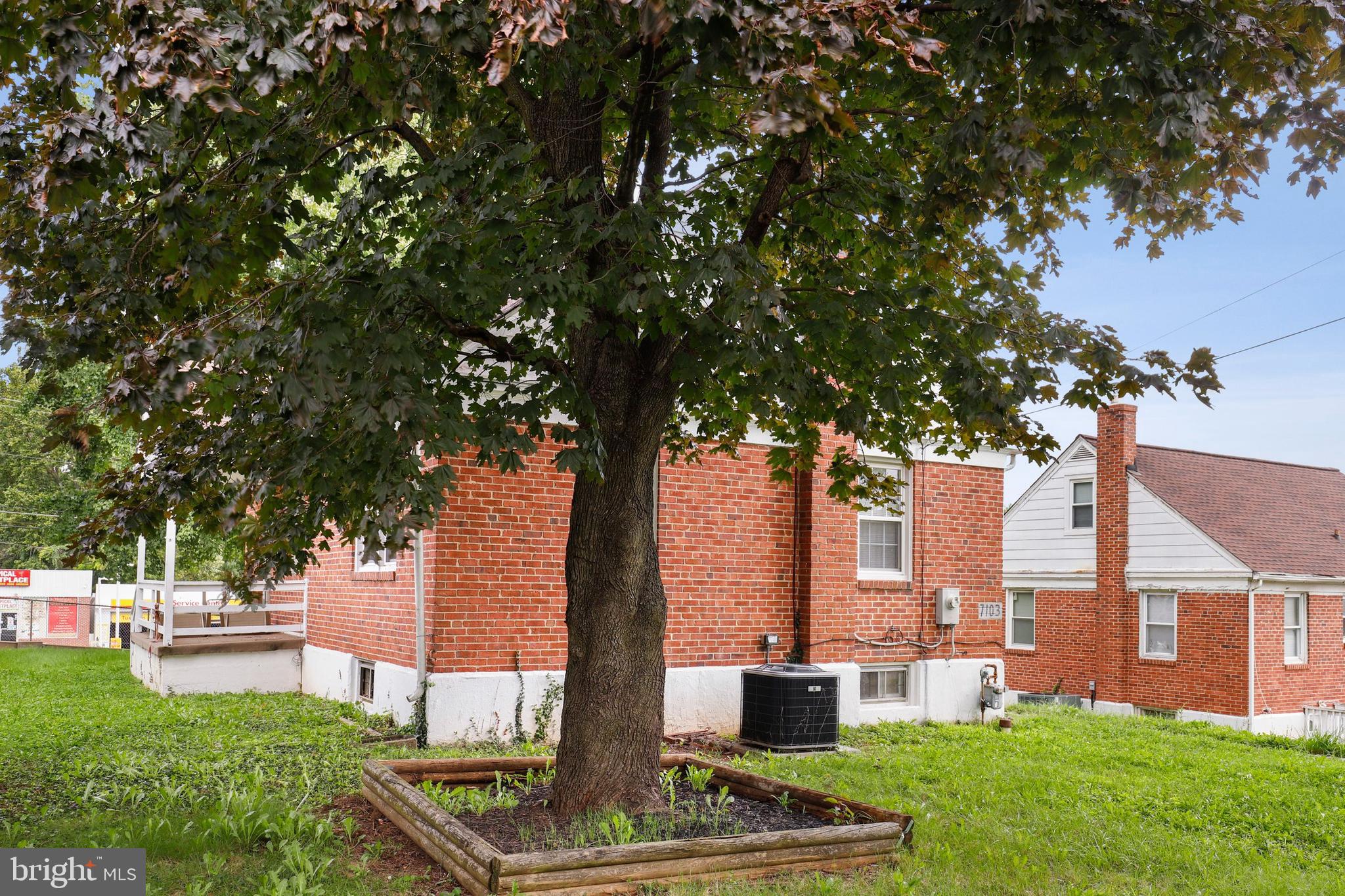 7103 Liberty Road Baltimore, MD 21207 - Photo 5 of 35