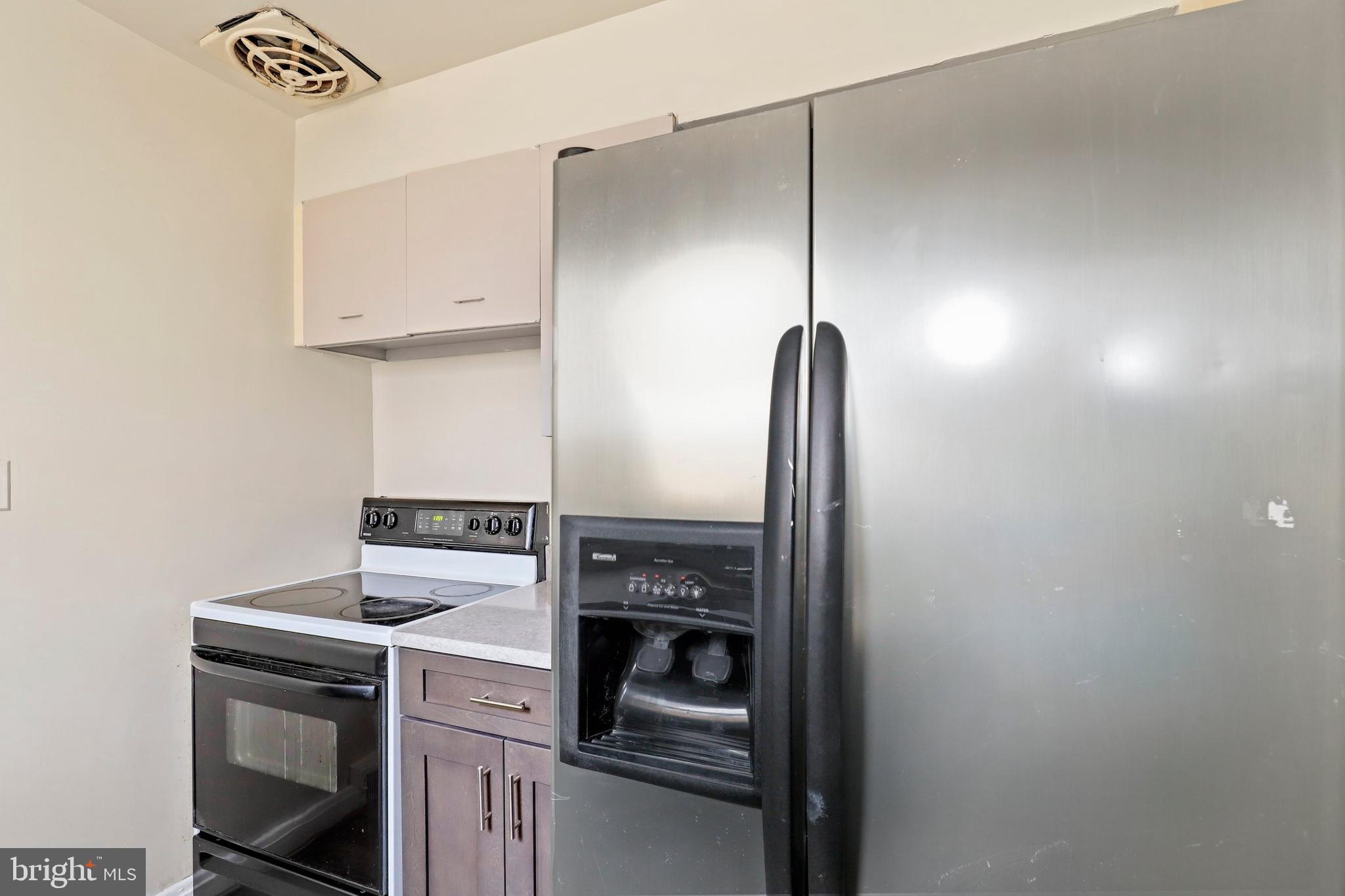 7103 Liberty Road Baltimore, MD 21207 - Photo 9 of 35