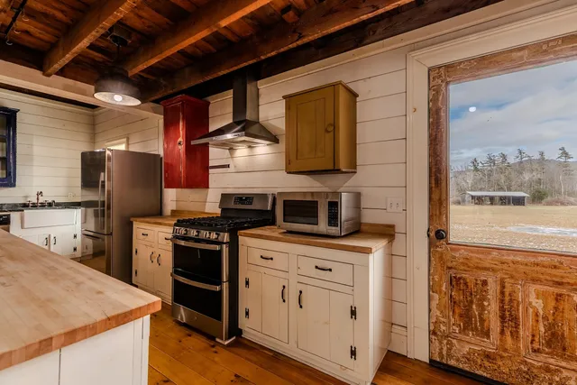 $725,000 | 1851 Route 30 Pawlet Vt 05761, Wells, VT 05774