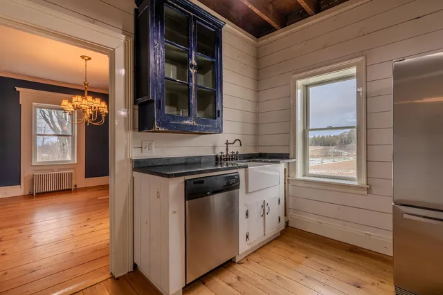 $725,000 | 1851 Route 30 Pawlet Vt 05761, Wells, VT 05774