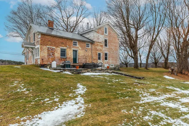$725,000 | 1851 Route 30 Pawlet Vt 05761, Wells, VT 05774