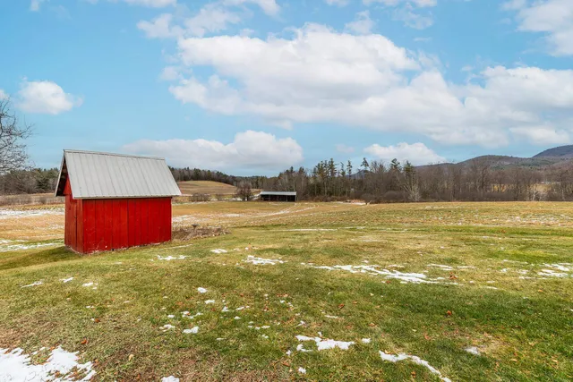 $725,000 | 1851 Route 30 Pawlet Vt 05761, Wells, VT 05774