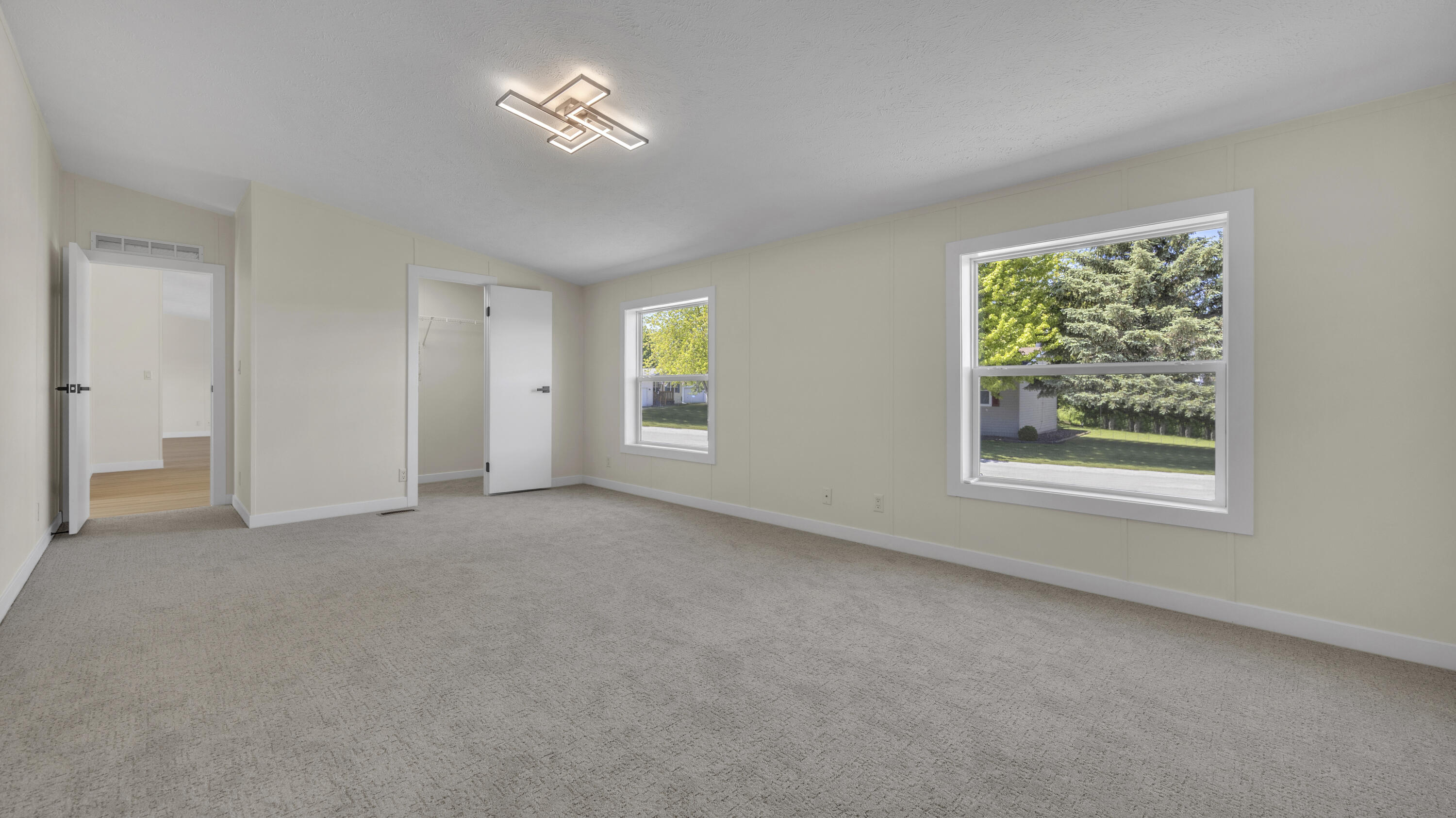 5019 Flagstone Road Sheboygan, WI 53083 - Photo 19 of 48 PRIMARY BEDROOM