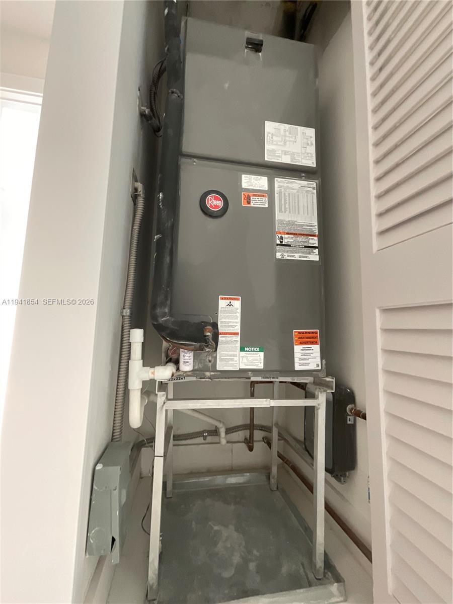 3376 Perry Frow Drive, Unit B Miami, FL 33133 - Photo 14 of 27