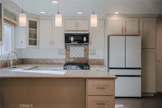 $3,500 | 6160 Academy, Riverside, CA 92506