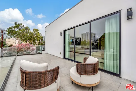 $15,000 | 1017 North Croft Avenue, Unit PH01, Los Angeles, CA 90069