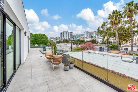 $15,000 | 1017 North Croft Avenue, Unit PH01, Los Angeles, CA 90069