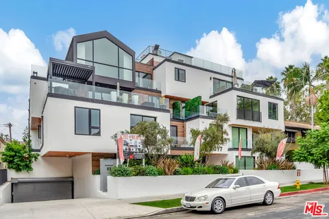 $15,000 | 1017 North Croft Avenue, Unit PH01, Los Angeles, CA 90069