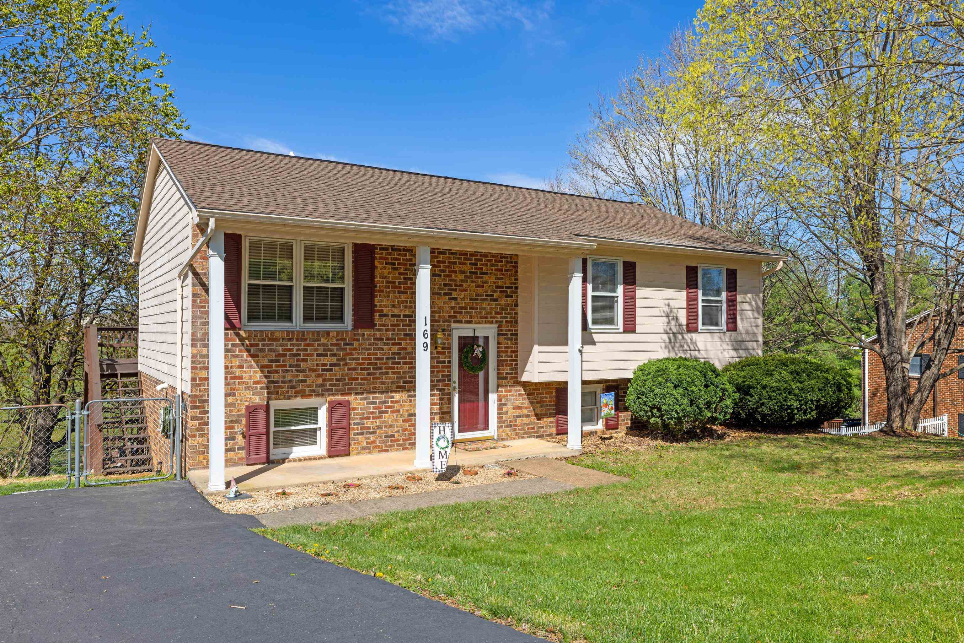 169 Mill Stone Drive Verona, VA 24482 - Photo 2 of 54 front view of a house with a yard