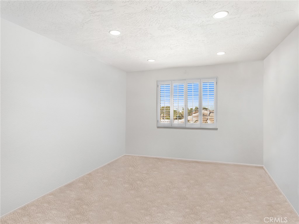 13916 Burning Tree Drive Victorville, CA 92395 - Photo 39 of 49