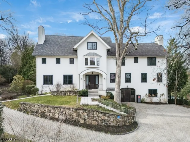 $4,395,000 | 60 Fernwood Road, Summit, NJ 07901