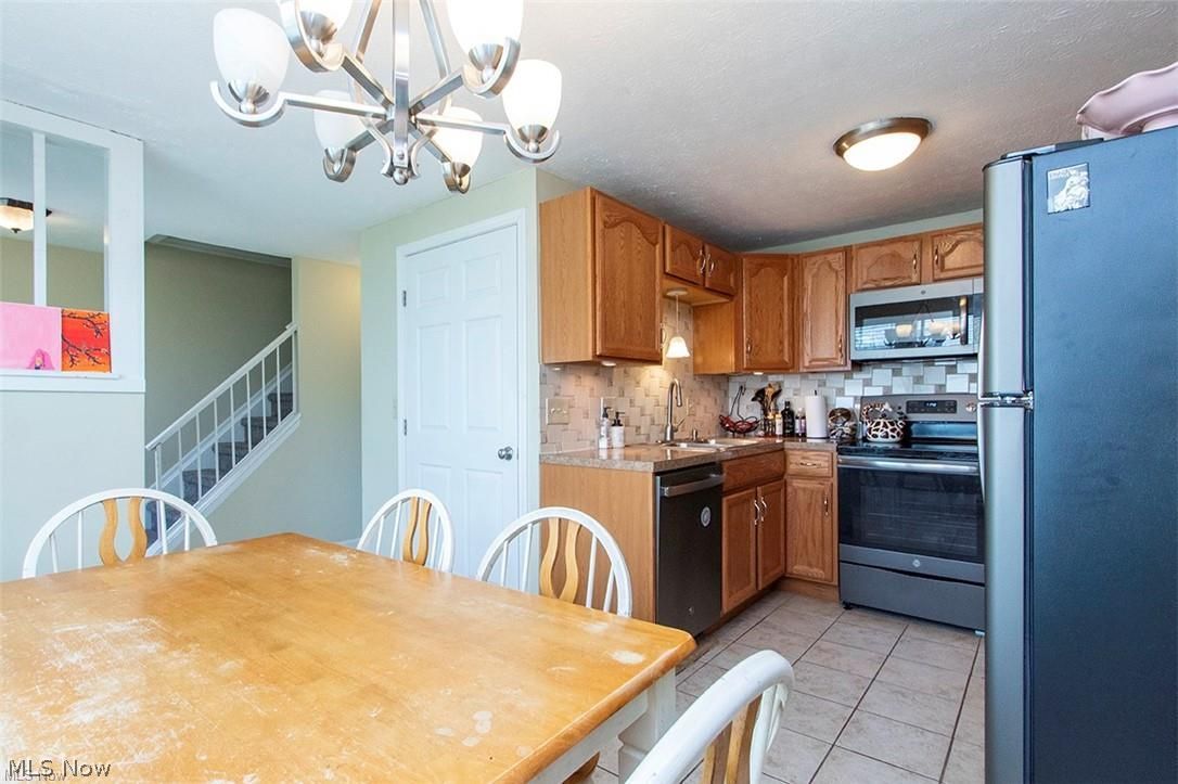 816 Wadsworth Road, Unit A7 Medina, OH 44256 - Photo 5 of 25