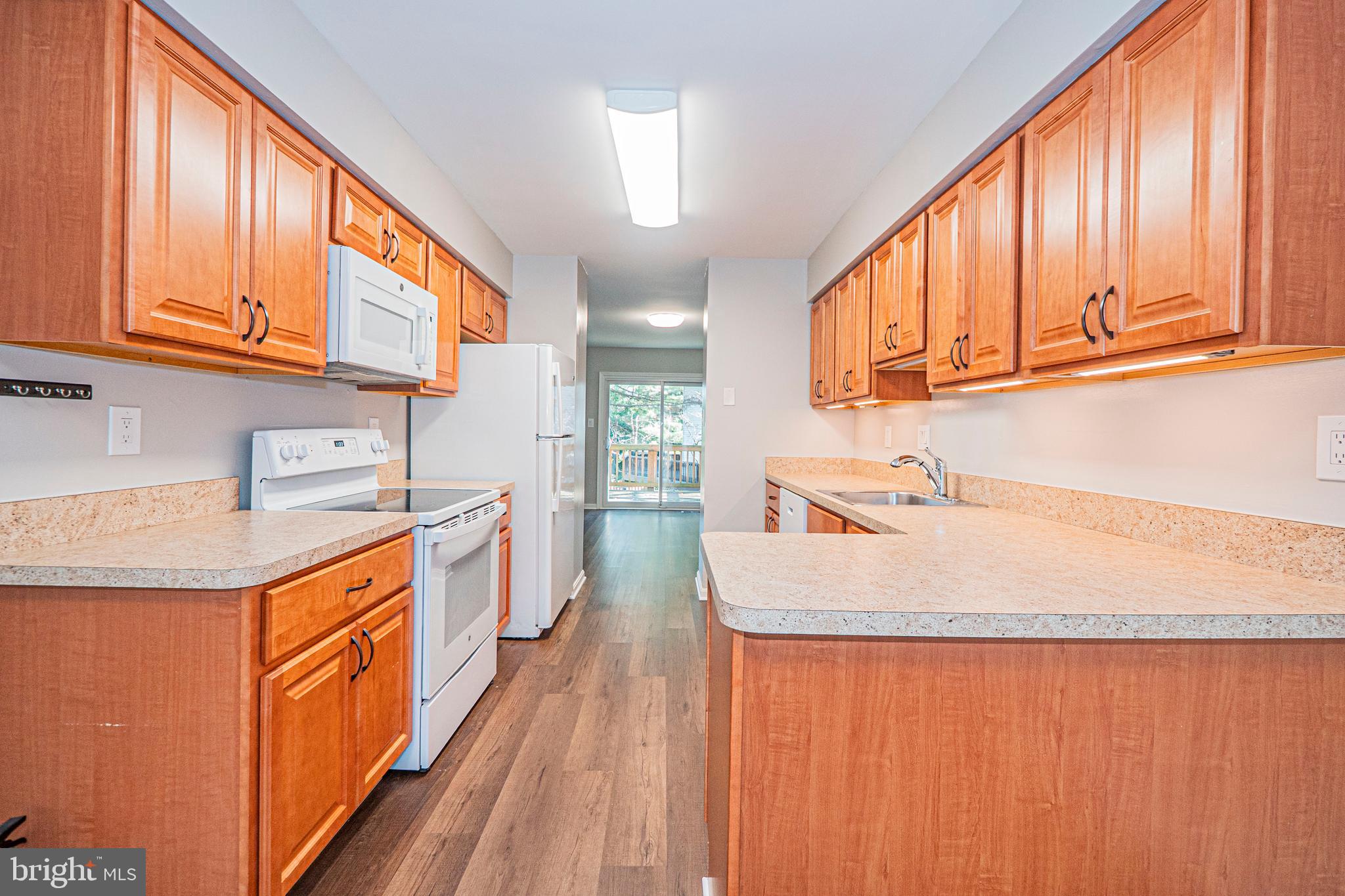 101 Kestrel Court Gaithersburg, MD 20879 - Photo 24 of 53 Main Level - Kitchen
