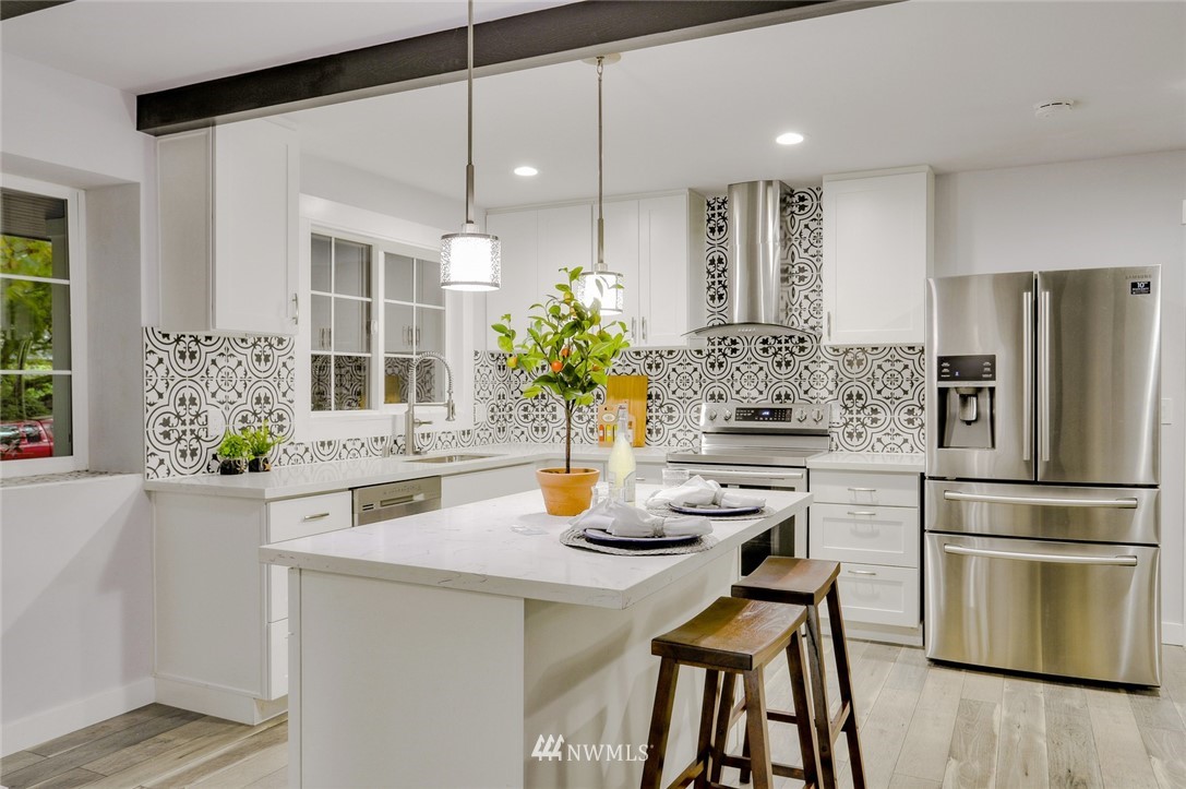 13534 Sherman Road Northwest Seattle, WA 98177 - Photo 10 of 20