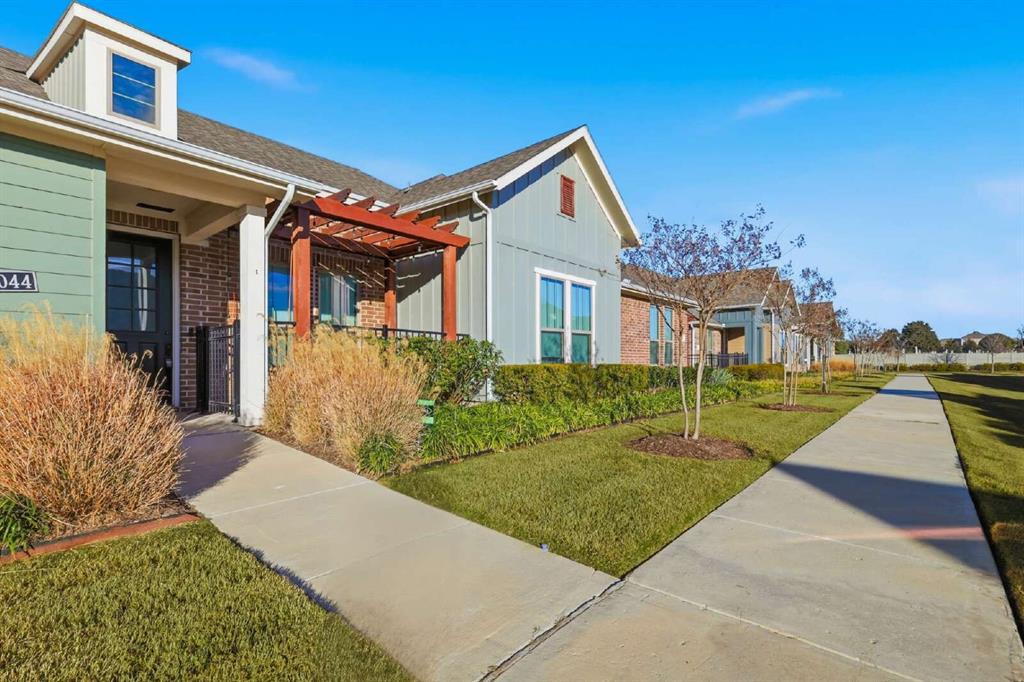 1044 3rd Street Argyle, TX 76226 - Photo 5 of 27