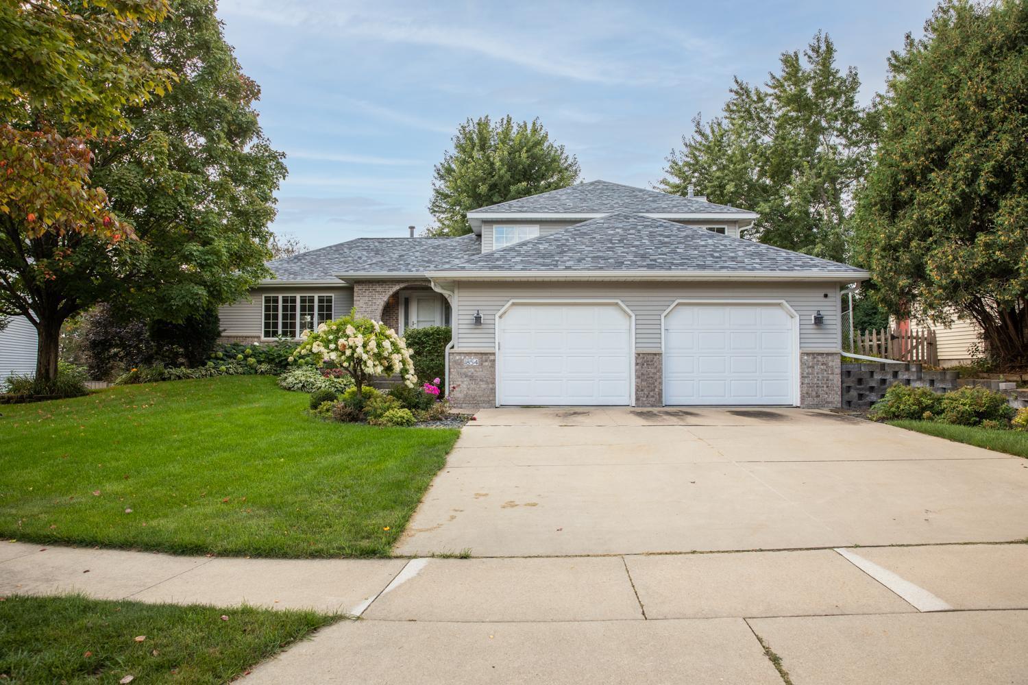 1854 20th Avenue Northeast Rochester, MN 55906 - Photo 48 of 59