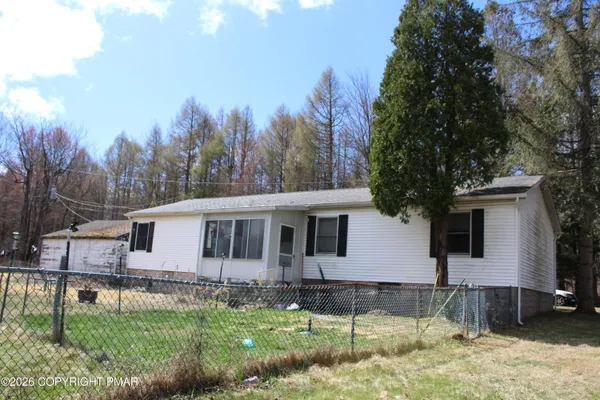 $299,000 | 111 William Lane, Blakeslee, PA 18610