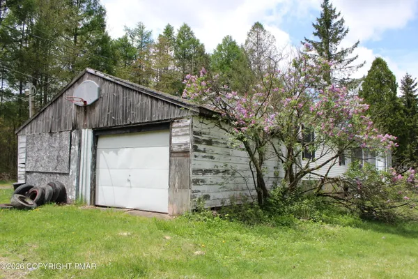 $299,000 | 111 William Lane, Blakeslee, PA 18610